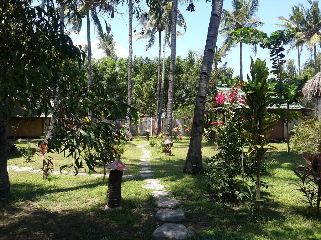 Отель Oasi Bungalows Гили-Эйр Экстерьер фото