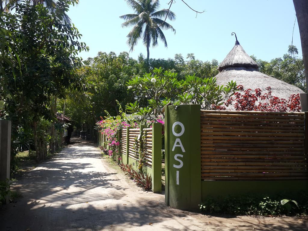 Отель Oasi Bungalows Гили-Эйр Экстерьер фото